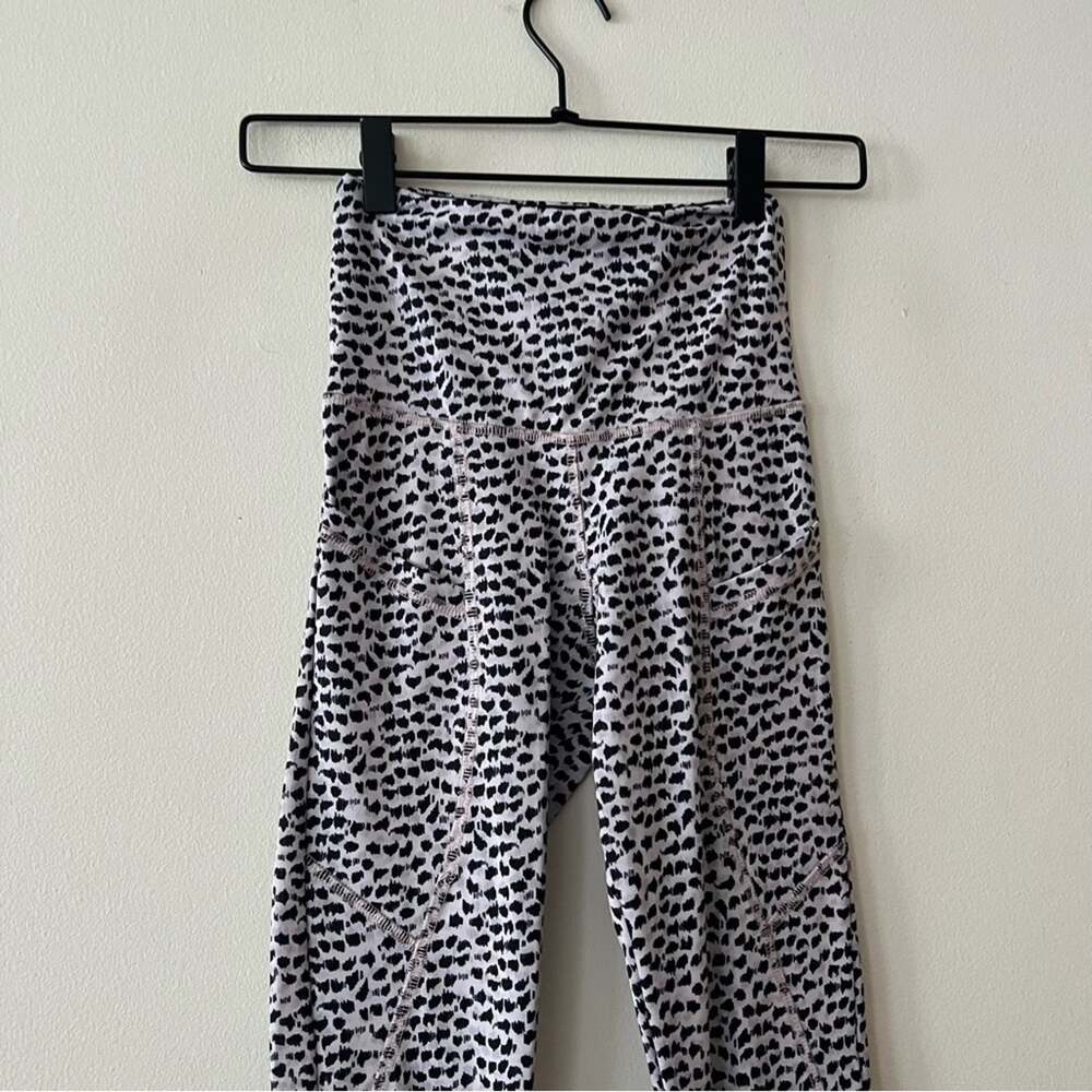 Strut This High Rise Printed Leggings - Picture 2 of 7
